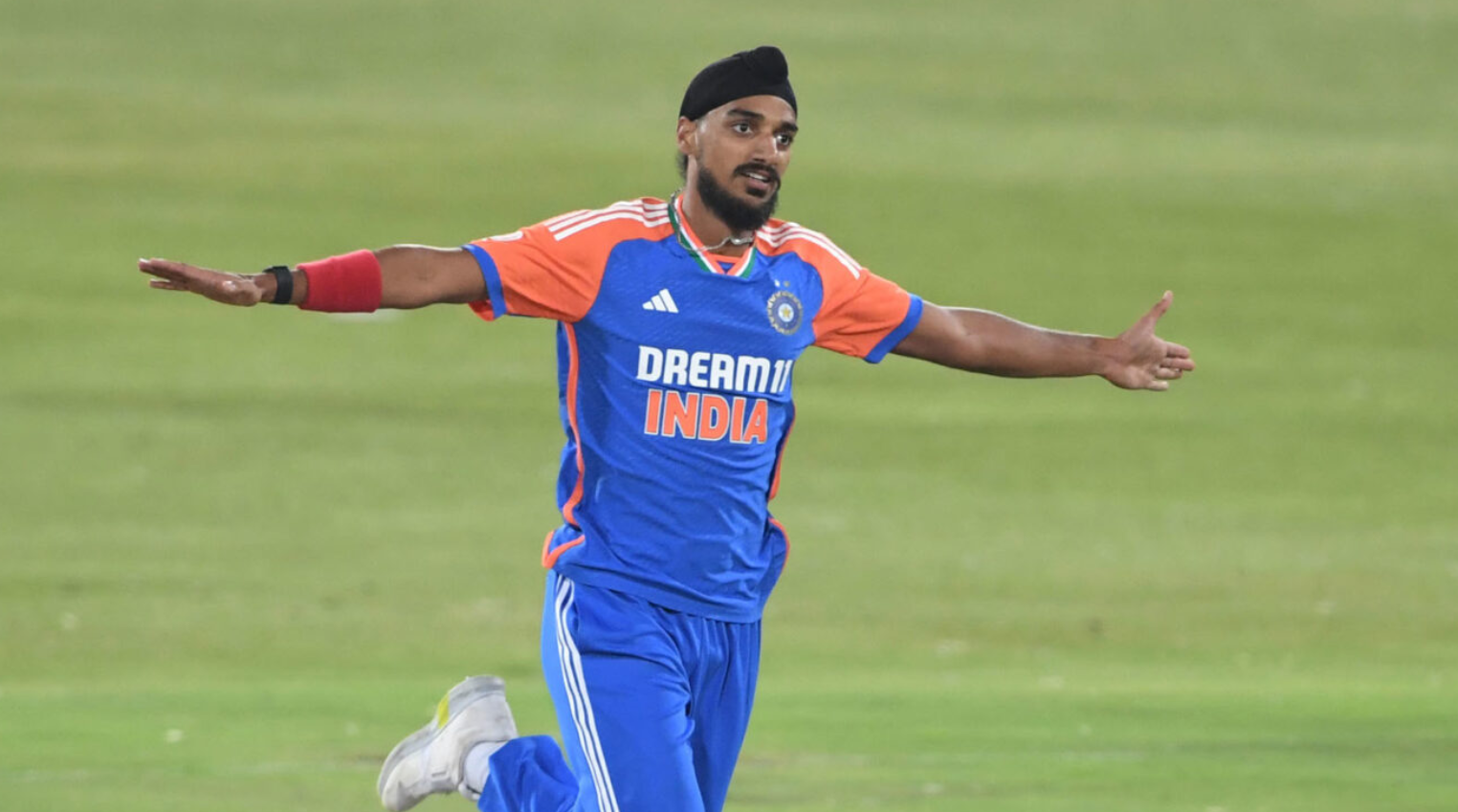 अर्शदीप सिंह ने रचा इतिहास, बने 100 T20I विकेट लेने वाले पहले भारतीय