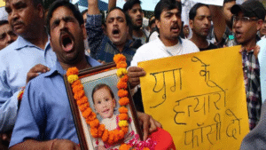 युग हत्याकांड हाईकोर्ट ने दो दोषियों की फांसी घटाई