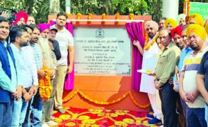 10 करोड़ से बनेगी डेराबस्सी-रामगढ़ रोड, रंधावा ने किया शिलान्यास