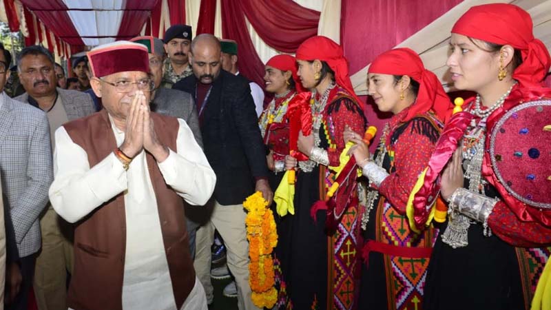 राज्यपाल शुक्ल ने किया लवी मेले का शुभारंभ, लोक कलाकारों ने बांधा समां